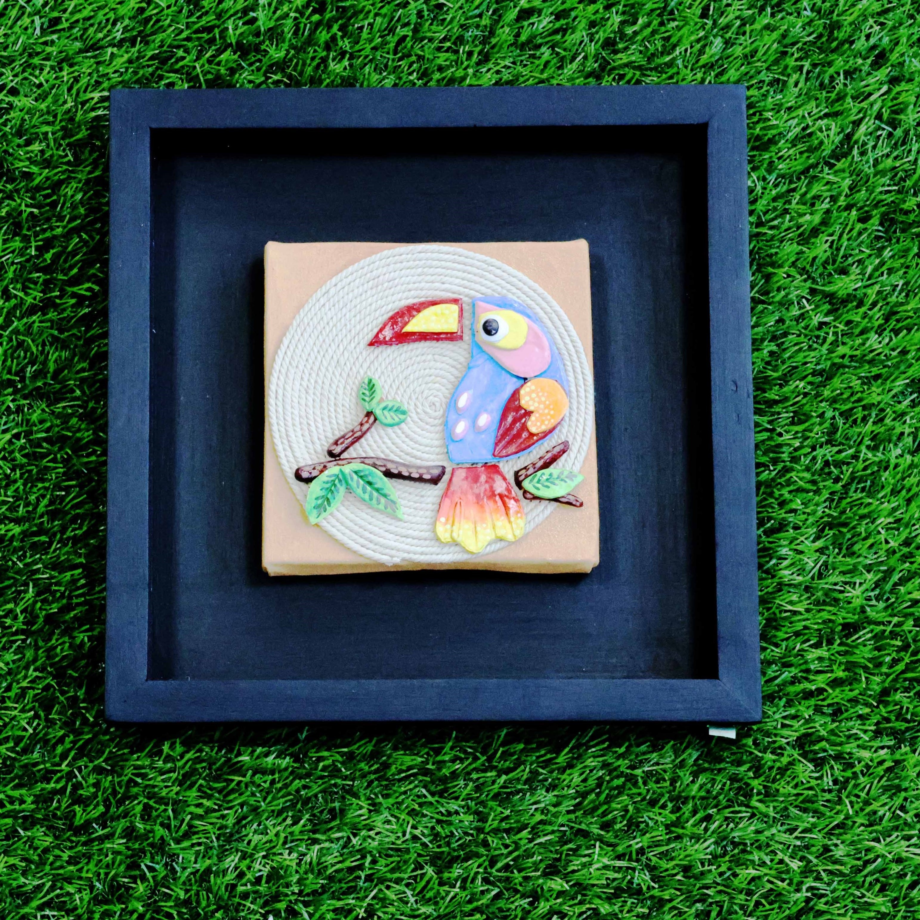 Handcrafted Toucan Bird Wall Art – Vibrant Ceramic Tile with Rope Design in Wooden Frame